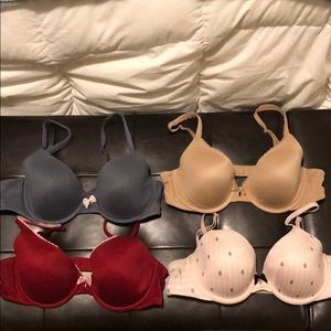 Victoria’s Secret Bras (4) 36B Perfect Coverage